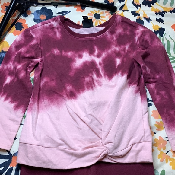 Girls Art Class size 4T sweat set . Worn Once. Like New - Picture 3 of 4